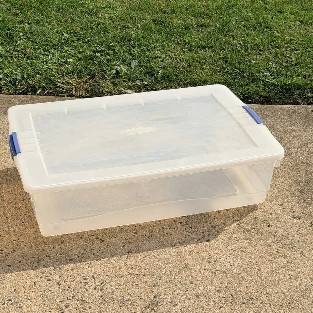 Rubbermaid 30 qt Latch Toppers 4481 USA Blue Clear Storage Box 27 x 16 x 6